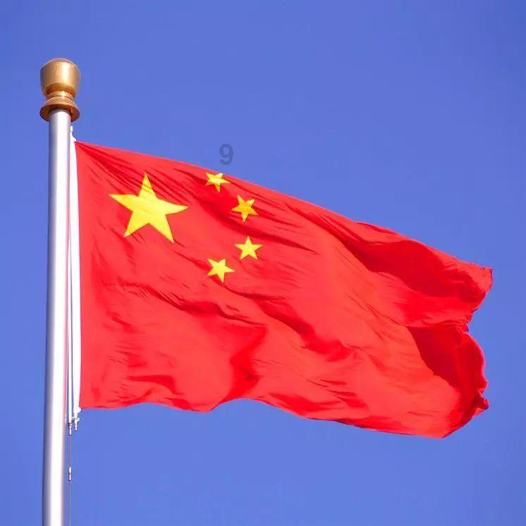 草根出身，凭人设一度爆红，超越妹妹新剧让人眼前一亮